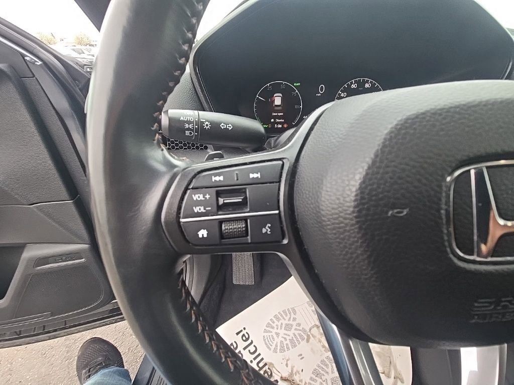Used 2025 Honda CR-V Sport-L image 16