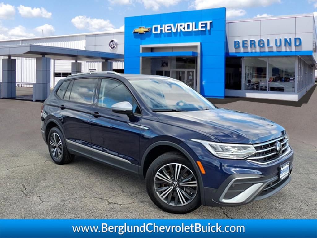 Used 2024 Volkswagen Tiguan Wolfsburg Edition image 1