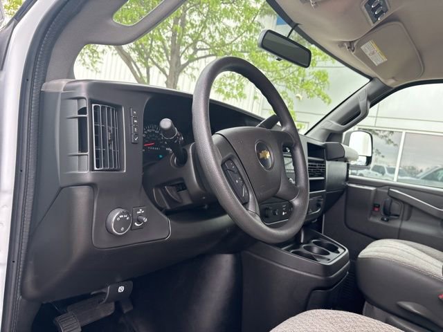 Certified 2025 Chevrolet Express 3500 LS RWD image 11