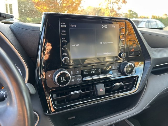 Used 2021 Toyota Highlander XSE image 24