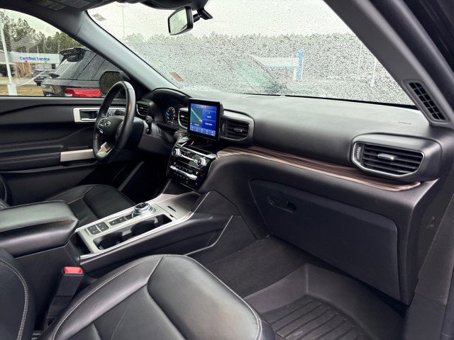 Used 2021 Ford Explorer Limited w/ Equipment Group 301A image 10