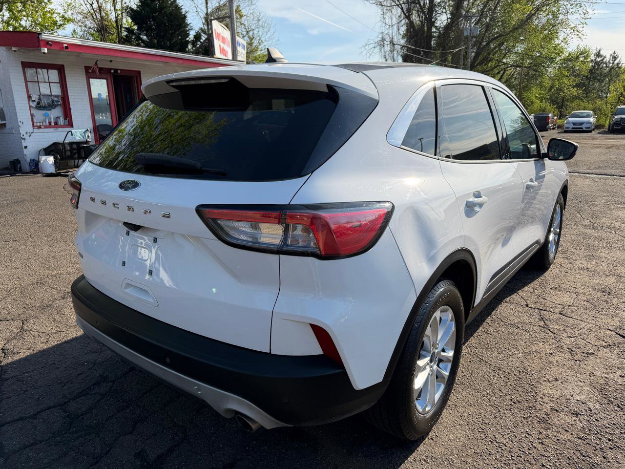 Used 2021 Ford Escape SE FWD image 5