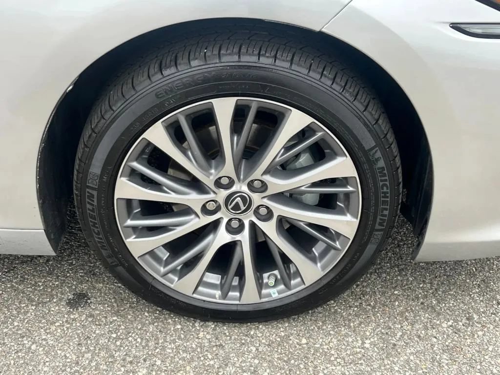 Used 2021 Lexus ES 350 w/ Premium Package FWD image 17