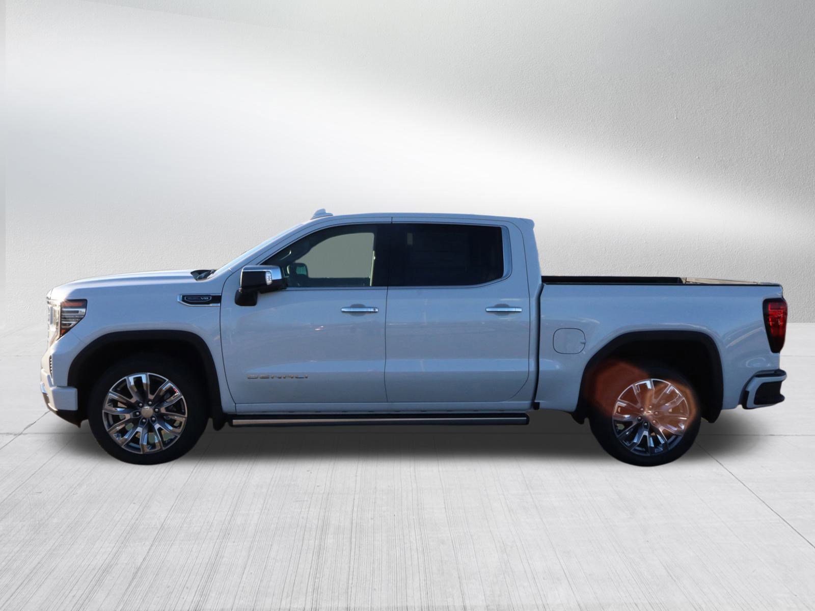New 2026 GMC Sierra 1500 Denali w/ Denali Reserve Package image 4
