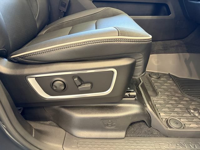 New 2026 RAM 1500 Laramie AWD/4WD image 26