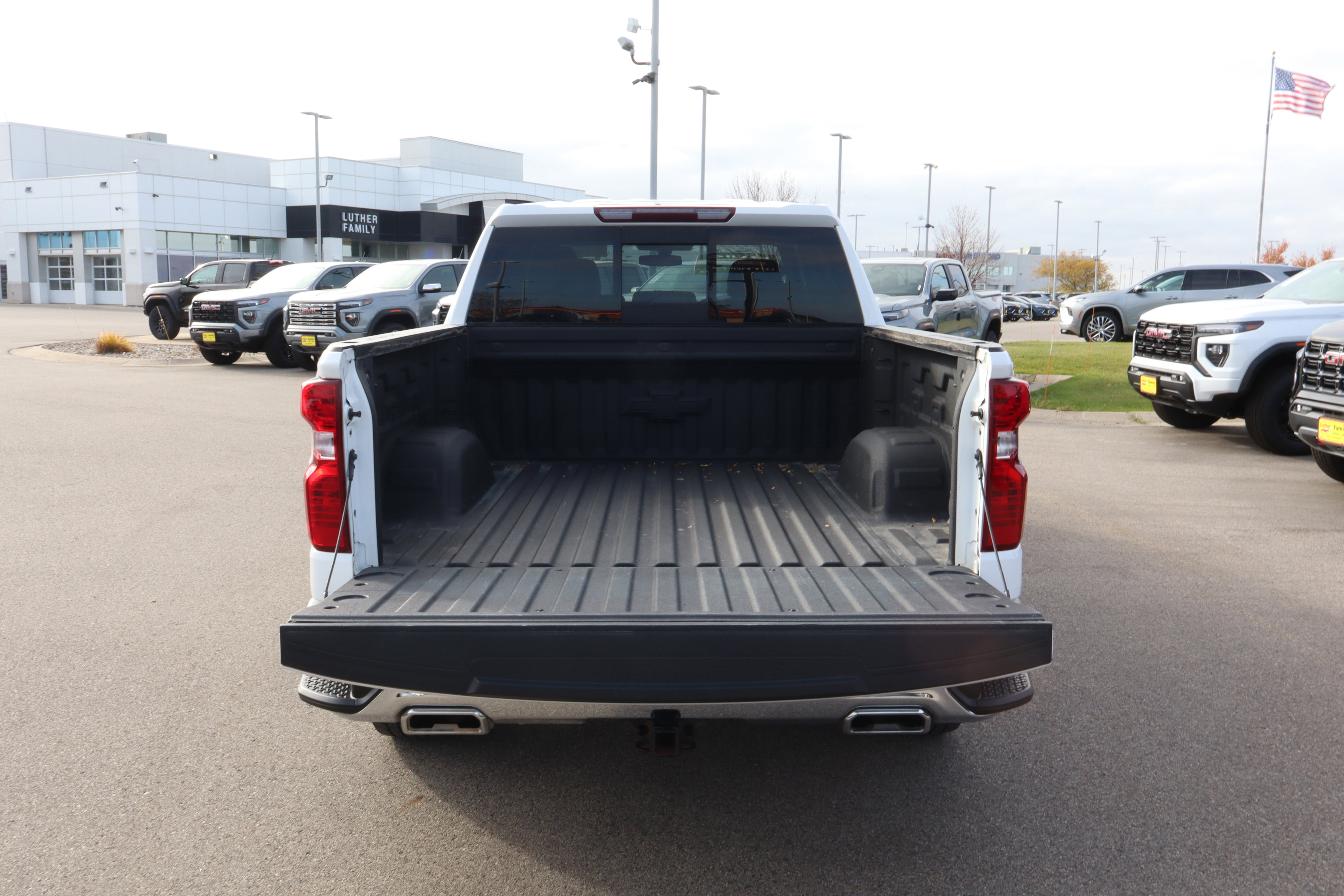 Used 2020 Chevrolet Silverado 1500 LT w/ All-Star Edition image 16