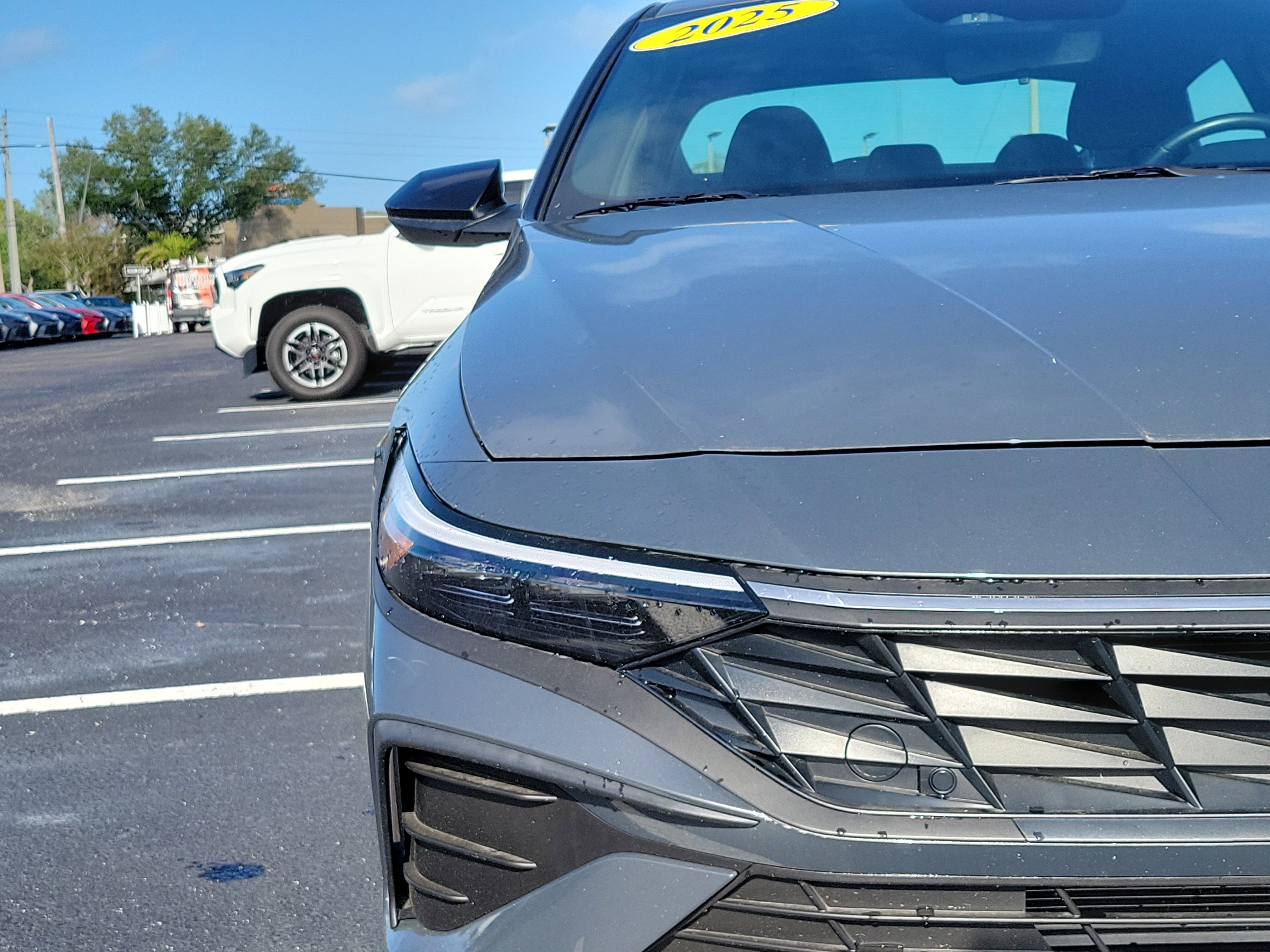 Used 2025 Hyundai Elantra Sport image 7
