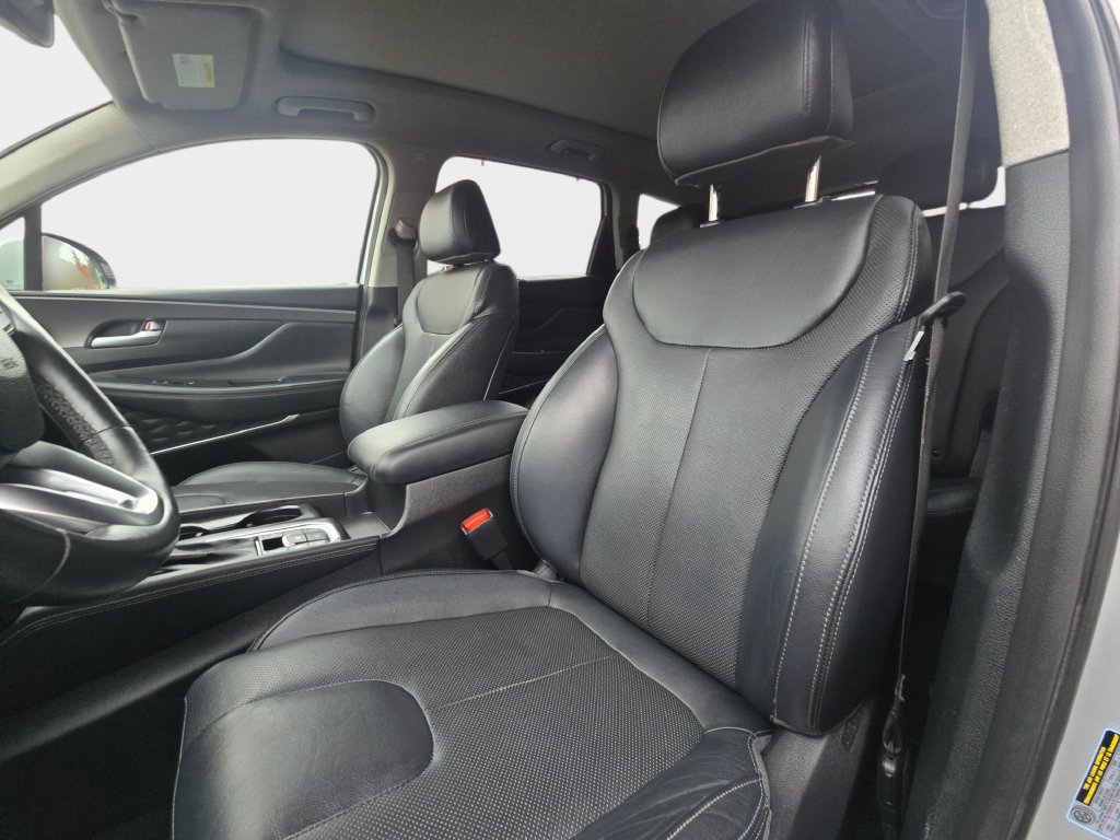 Used 2019 Hyundai Santa Fe AWD image 19