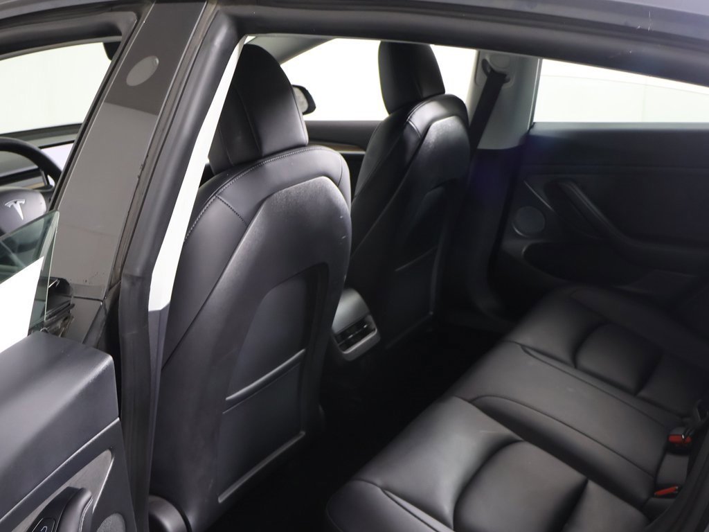 Used 2023 Tesla Model 3 Standard Range image 30