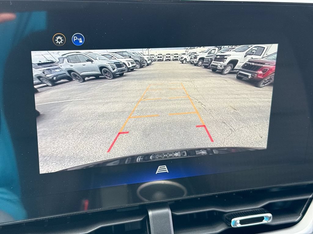 New 2026 Chevrolet Equinox LT w/ LPO, Floor Liner Package FWD image 17