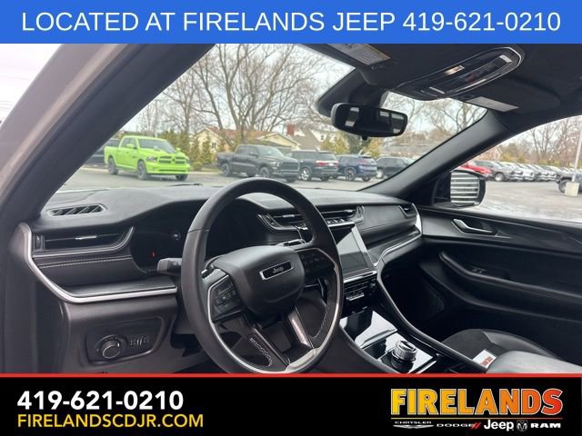 Used 2023 Jeep Grand Cherokee Altitude image 17