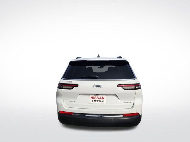 Used 2023 Jeep Grand Cherokee L Laredo image 4