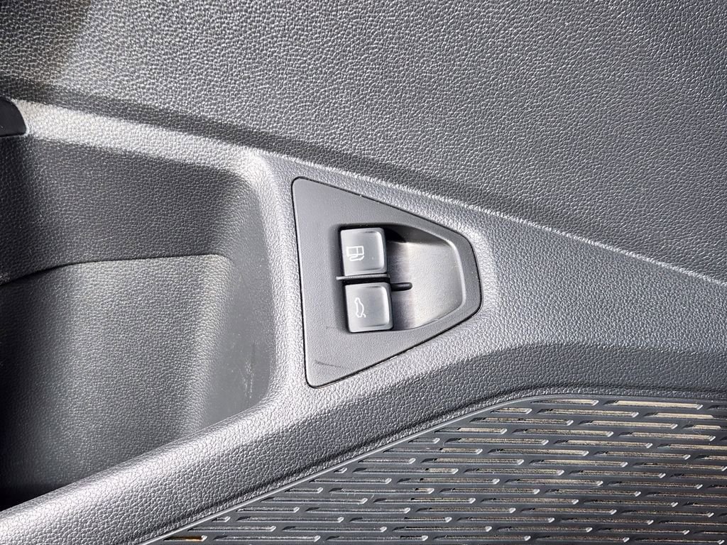 Used 2024 Volkswagen Jetta SE FWD image 6