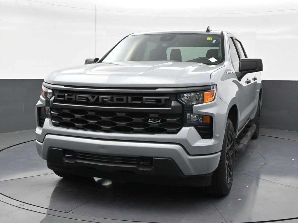 Used 2025 Chevrolet Silverado 1500 Custom w/ Turbomax Blackout Package RWD image 8