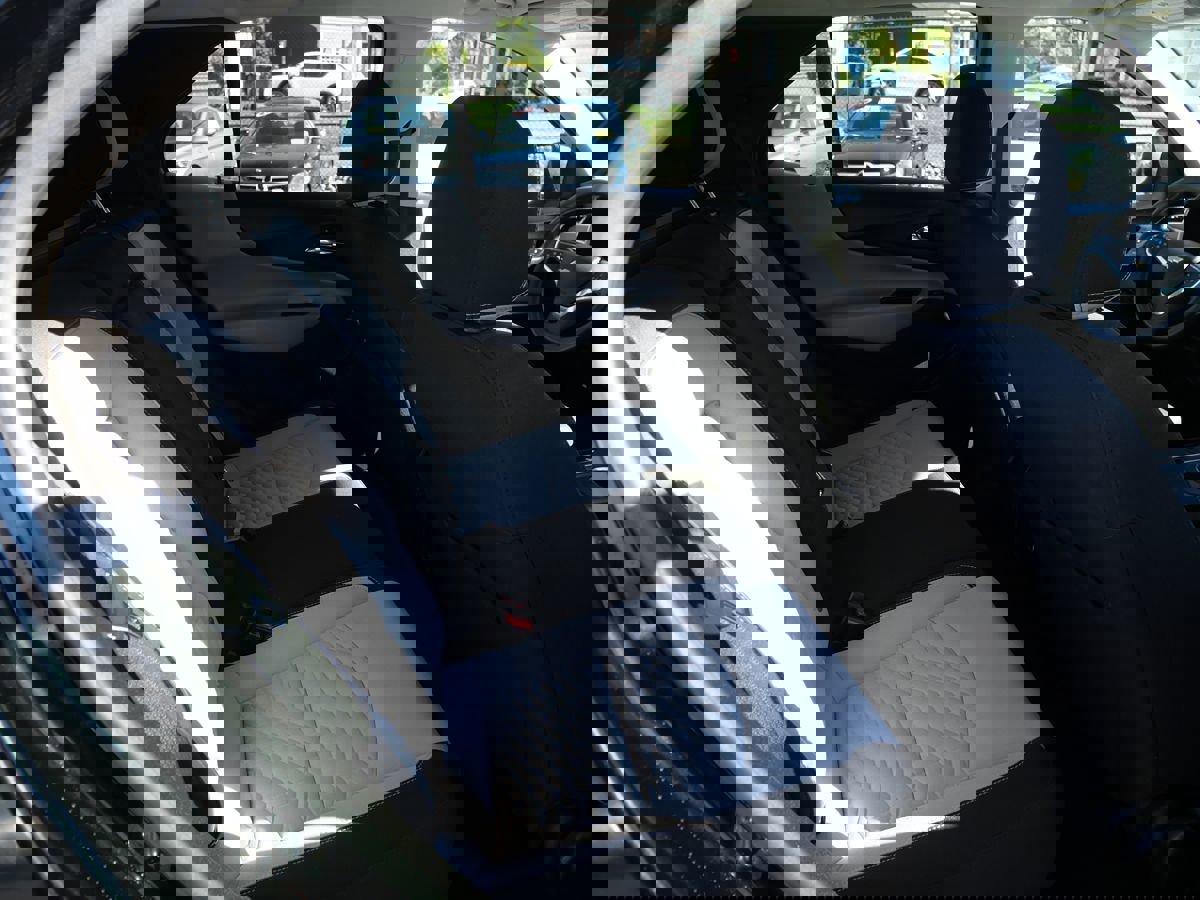 Used 2021 Chevrolet Equinox LS image 28