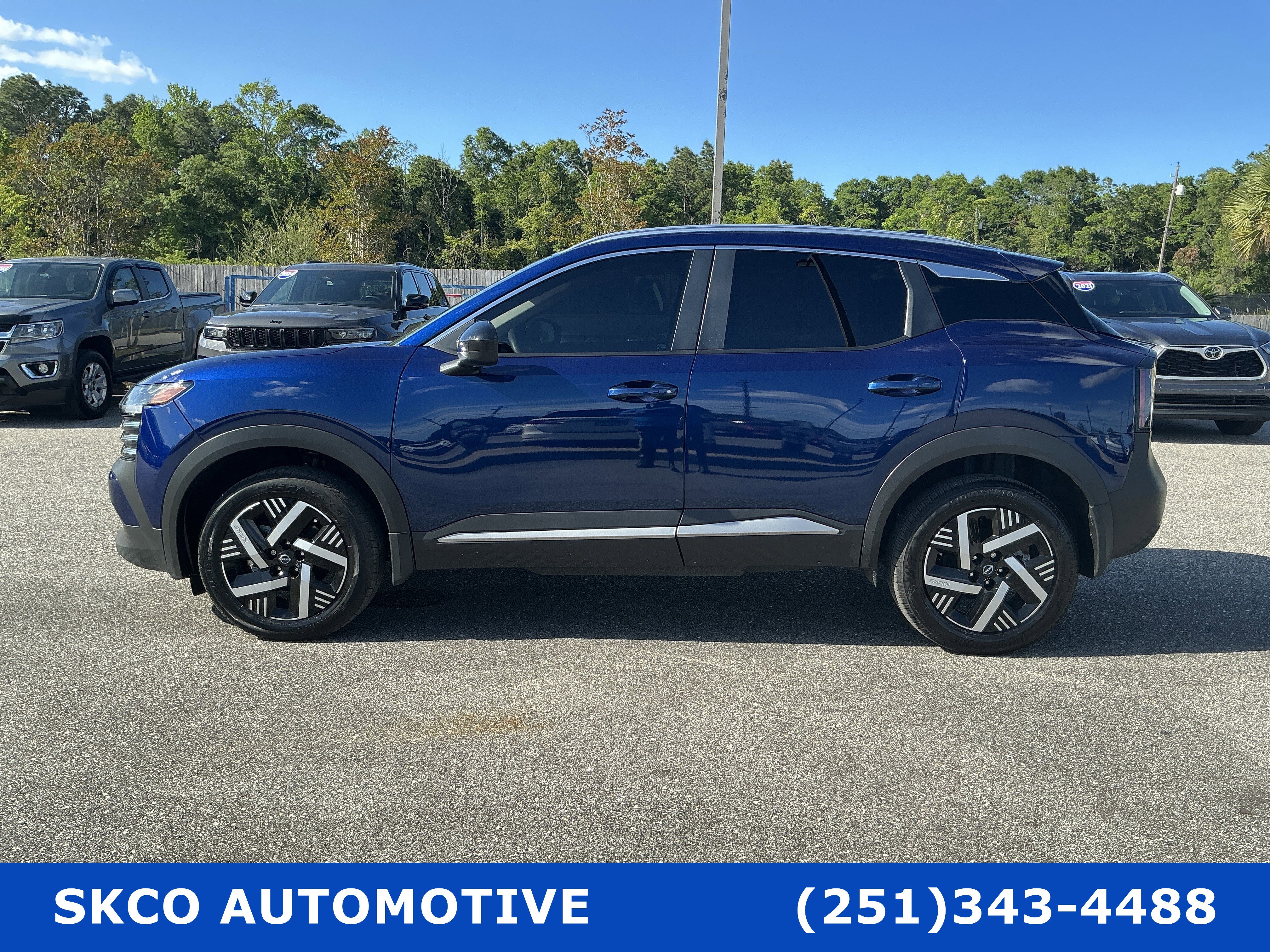 Used 2026 Nissan Kicks SV image 2