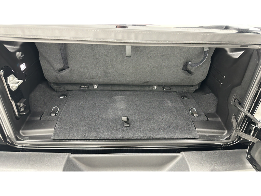 Used 2025 Jeep Wrangler Sport AWD/4WD image 19