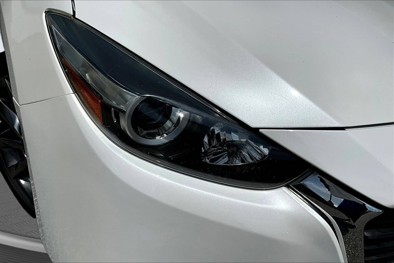 Used 2018 MAZDA MAZDA3 Touring FWD image 31