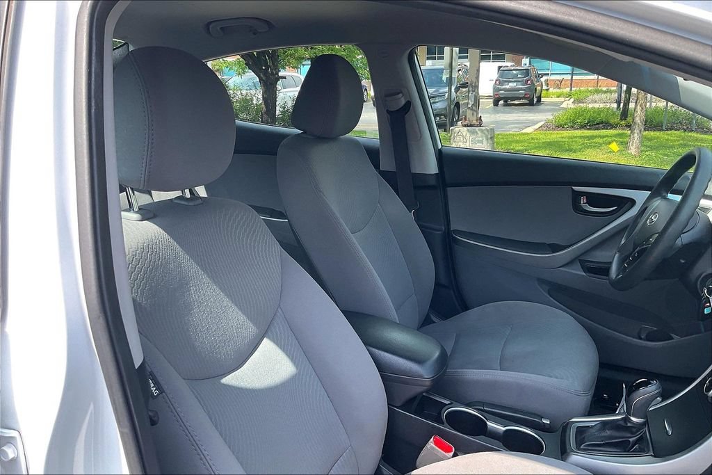 Used 2015 Hyundai Elantra SE FWD image 7
