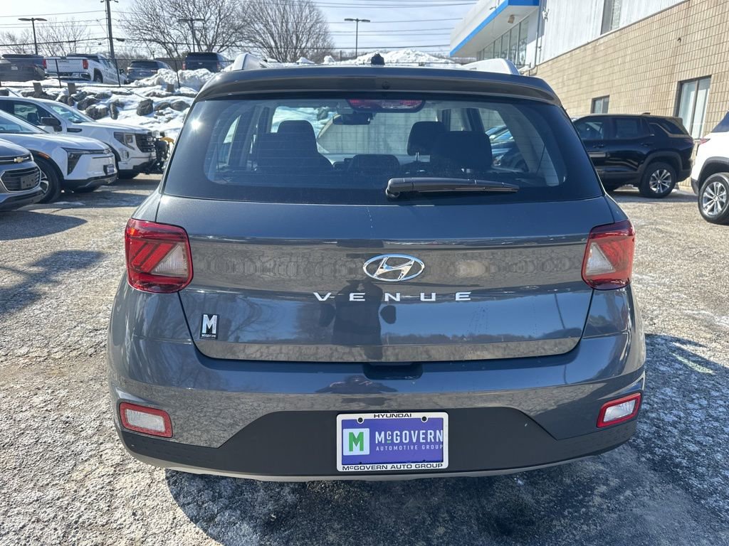 Used 2026 Hyundai Venue SEL image 4