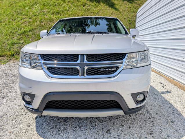 Used 2011 Dodge Journey Crew w/ Flexible Seating Group FWD image 3