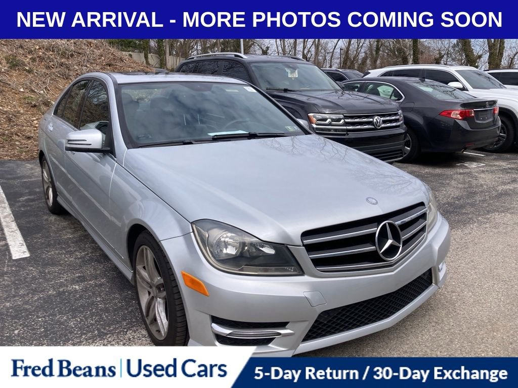Used 2014 Mercedes-Benz C 300 4MATIC Sedan image 1