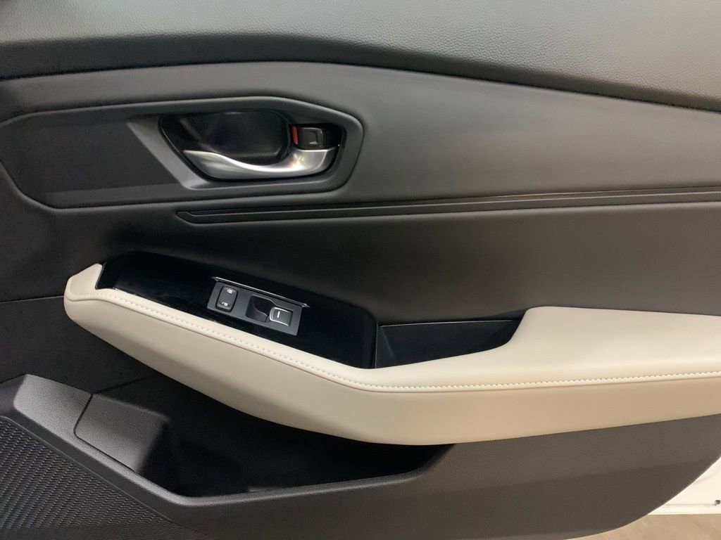 Used 2025 Honda Accord Touring image 19
