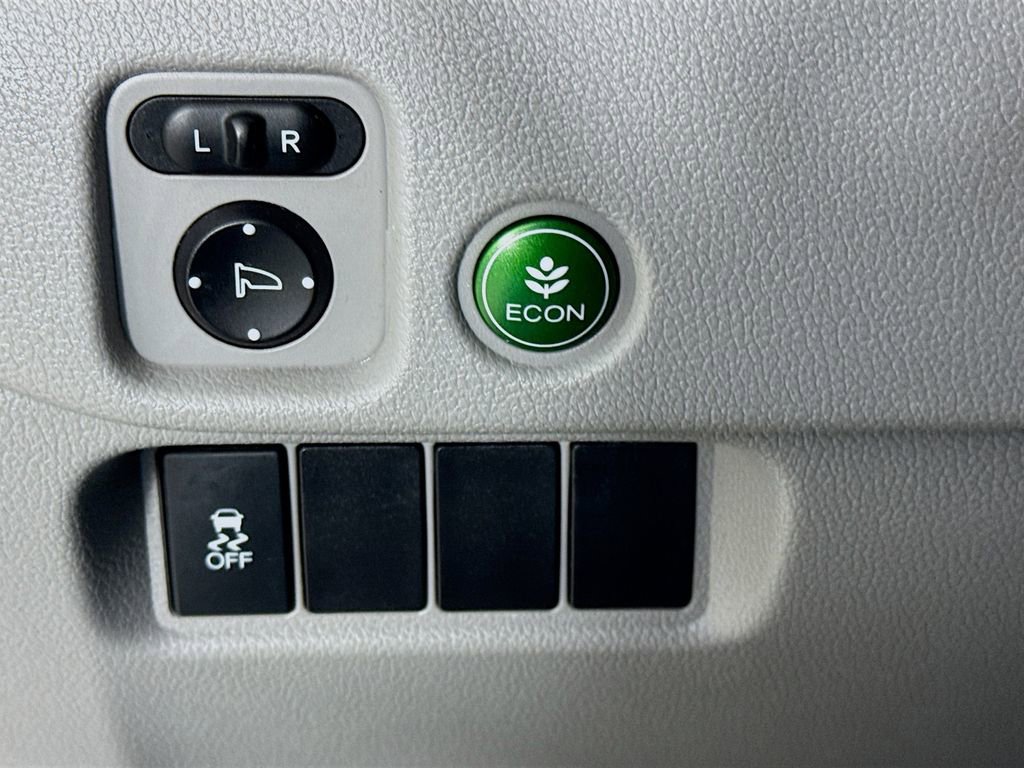 Used 2018 Honda Pilot LX image 11