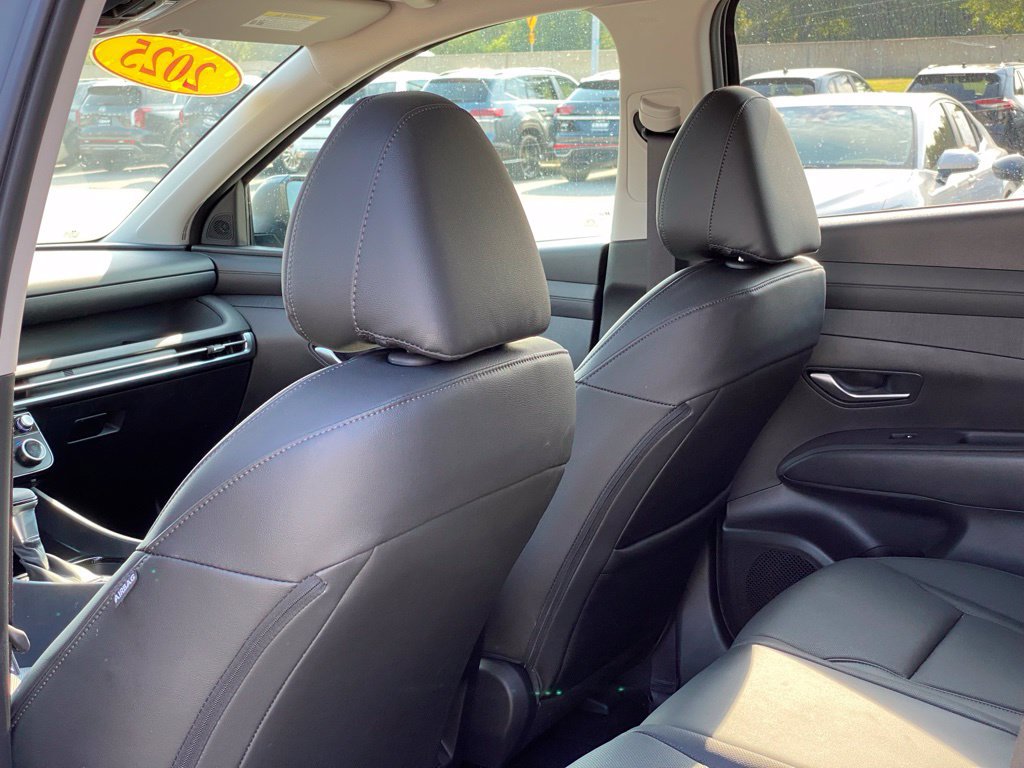 Used 2025 Hyundai Tucson SEL AWD/4WD image 26