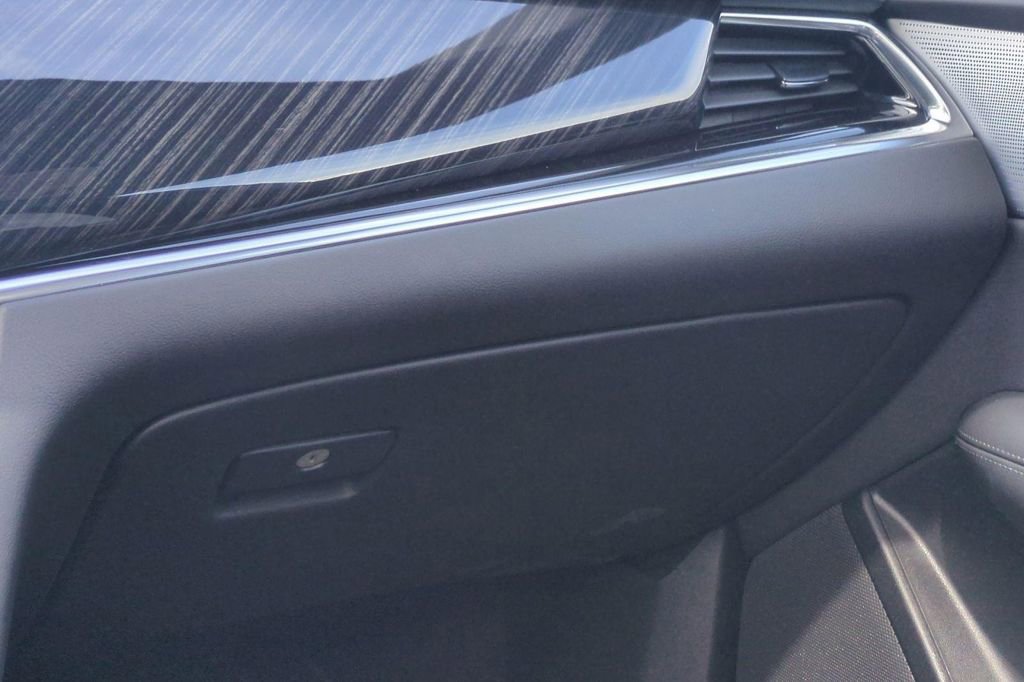 Used 2025 Cadillac XT6 Premium Luxury image 29