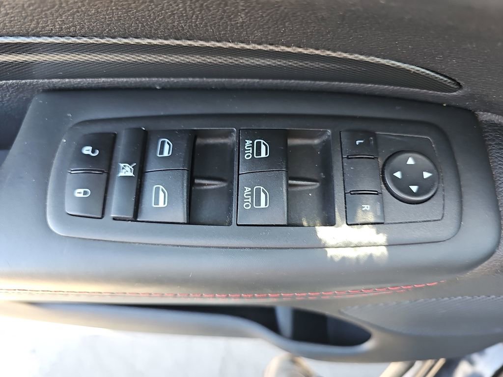 Used 2023 Dodge Durango R/T image 33