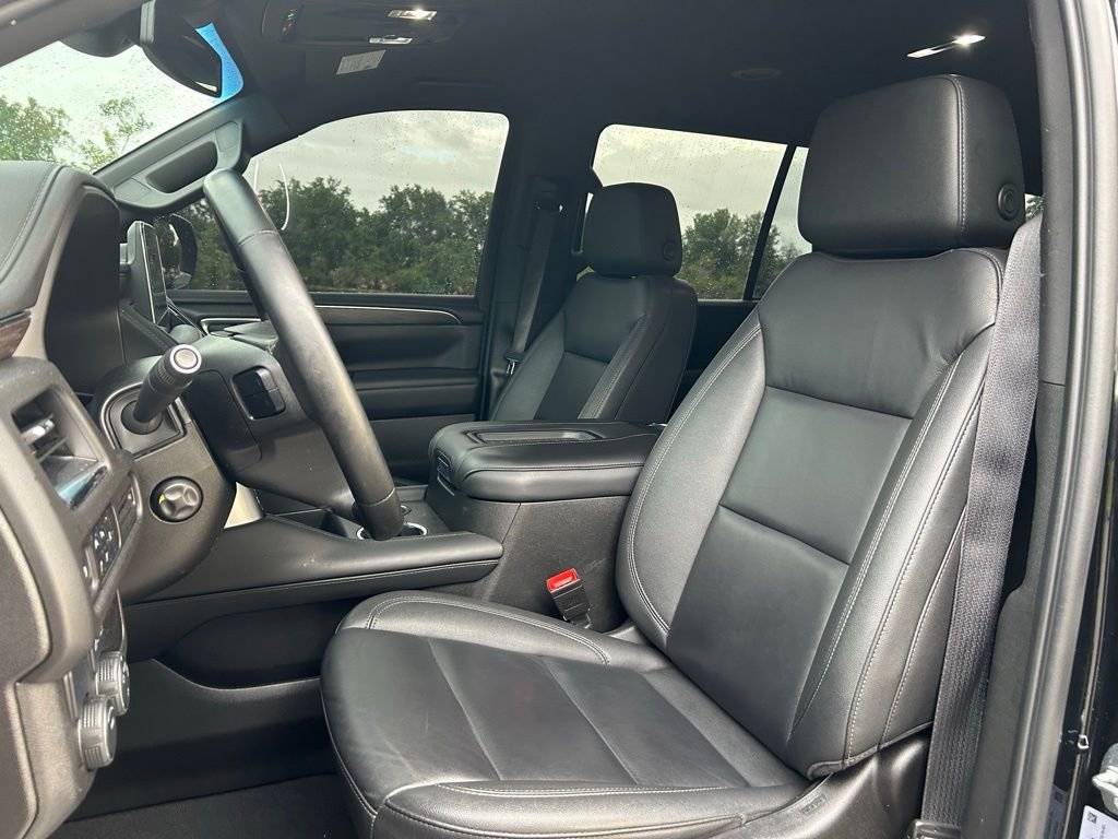 Used 2024 Chevrolet Tahoe LT w/ Luxury Package RWD image 15