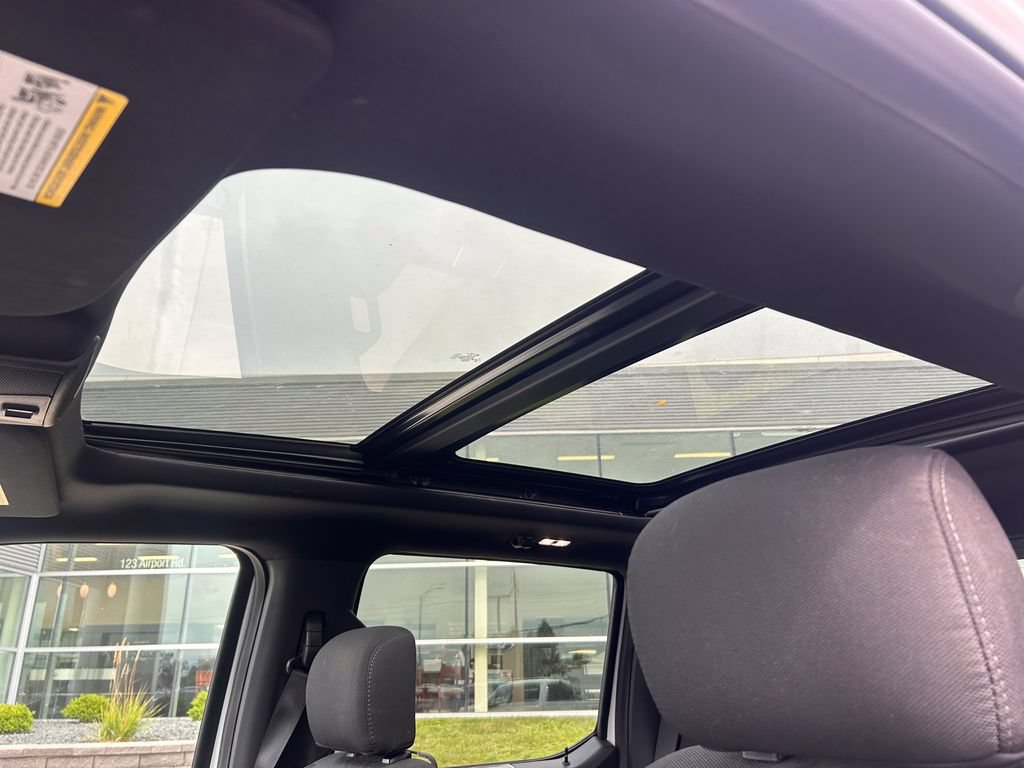 Used 2019 Ford F150 XLT w/ Equipment Group 302A Luxury AWD/4WD image 20