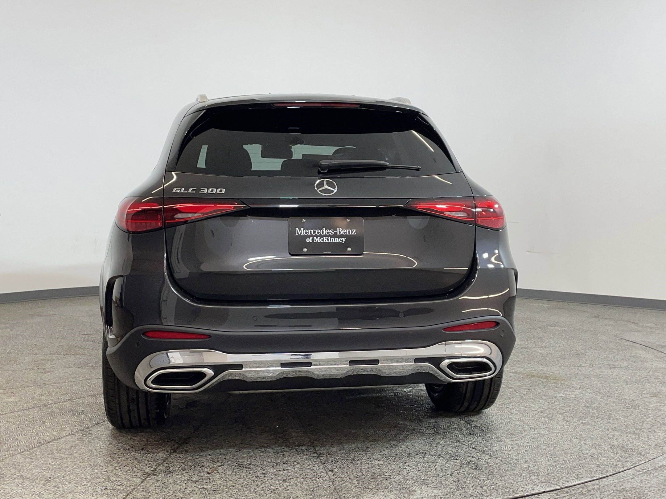 Certified 2025 Mercedes-Benz GLC 300 image 9