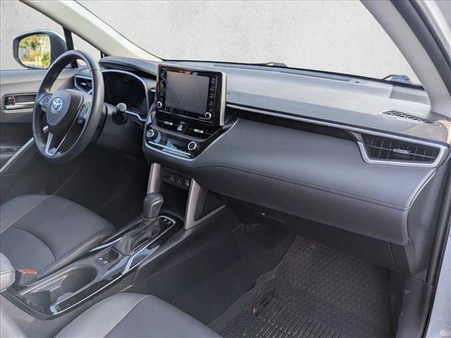 Used 2022 Toyota Corolla Cross XLE image 20