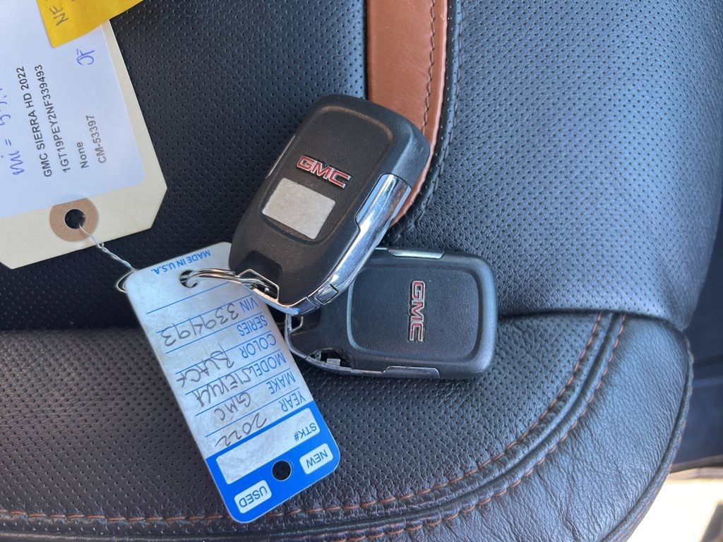 Used 2022 GMC Sierra 2500 AT4 w/ AT4 Premium Plus Package image 46