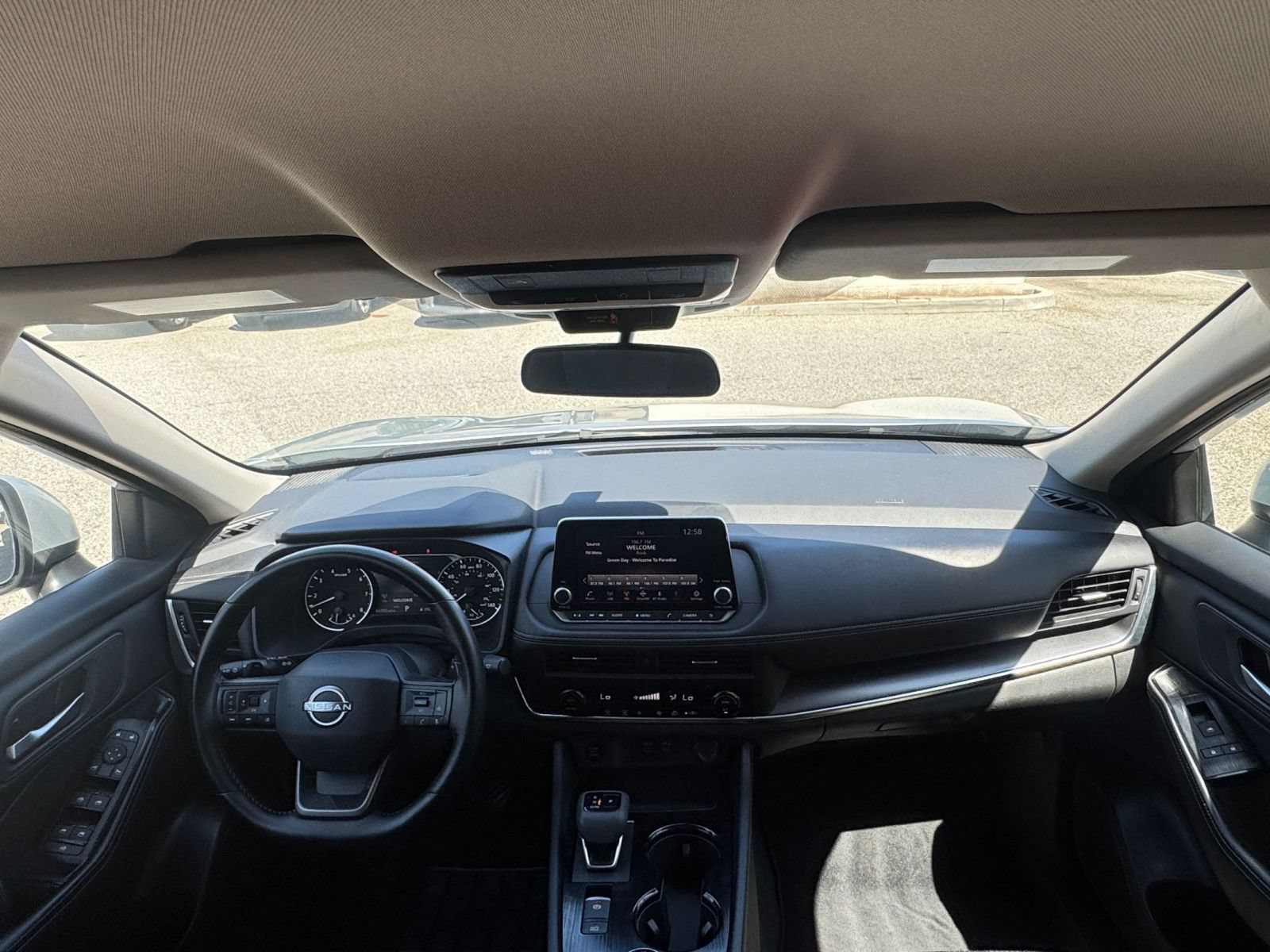 Used 2025 Nissan Rogue SV AWD/4WD image 34