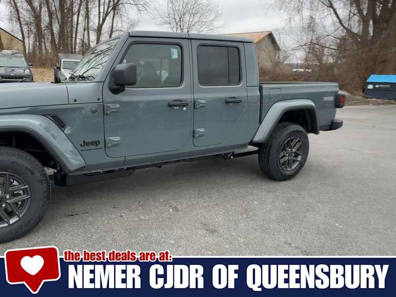 New 2026 Jeep Gladiator Sport AWD/4WD image 4