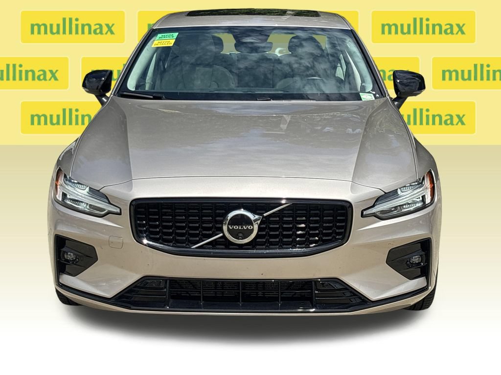 Used 2024 Volvo S60 B5 Plus AWD/4WD image 14