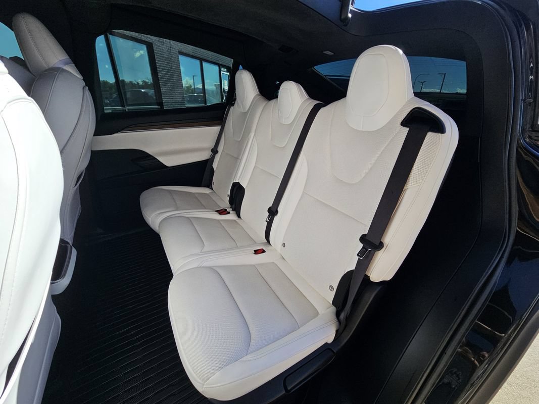 Used 2022 Tesla Model X AWD/4WD image 19