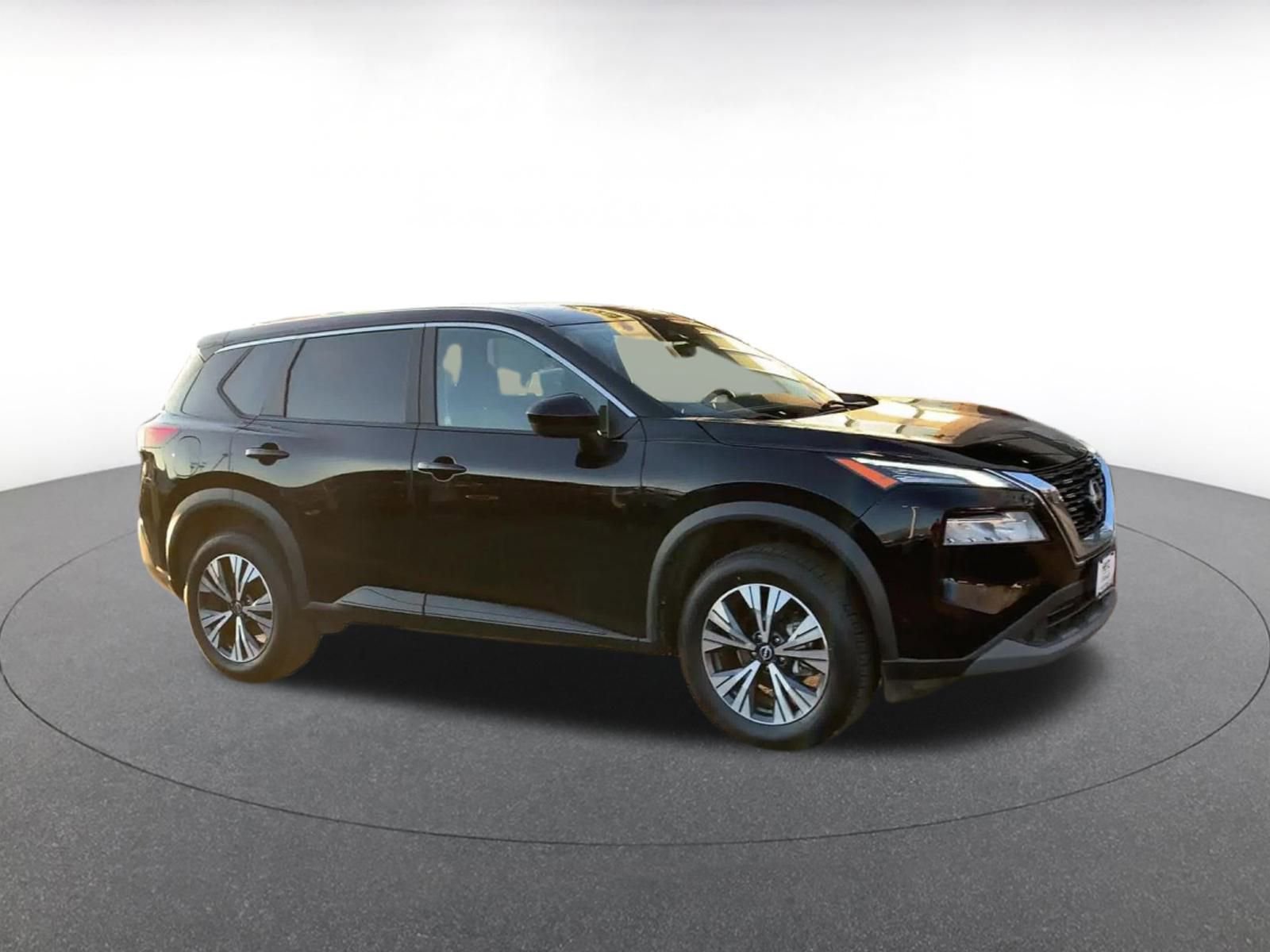 Used 2023 Nissan Rogue SV video 2