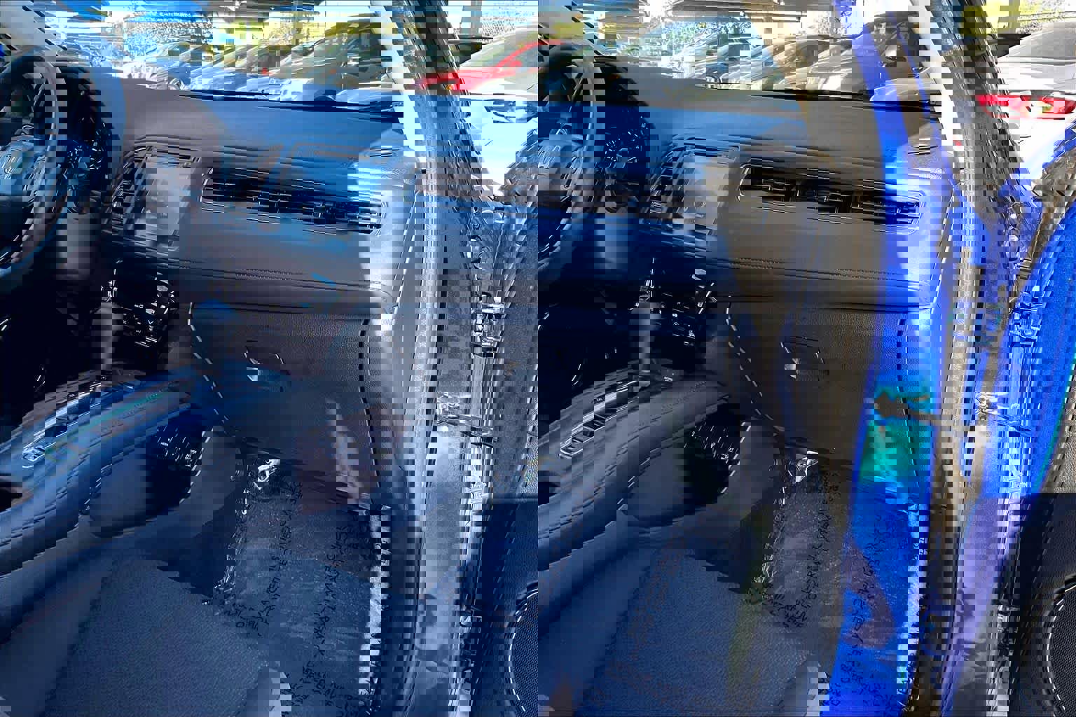 Used 2018 Honda HR-V EX image 18