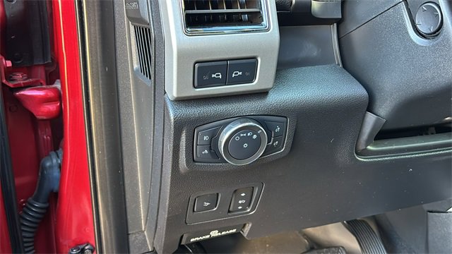 Used 2020 Ford F250 Lariat w/ Lariat Ultimate Package image 14