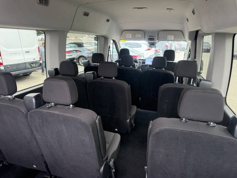 Used 2025 Ford Transit 350 XLT RWD image 13