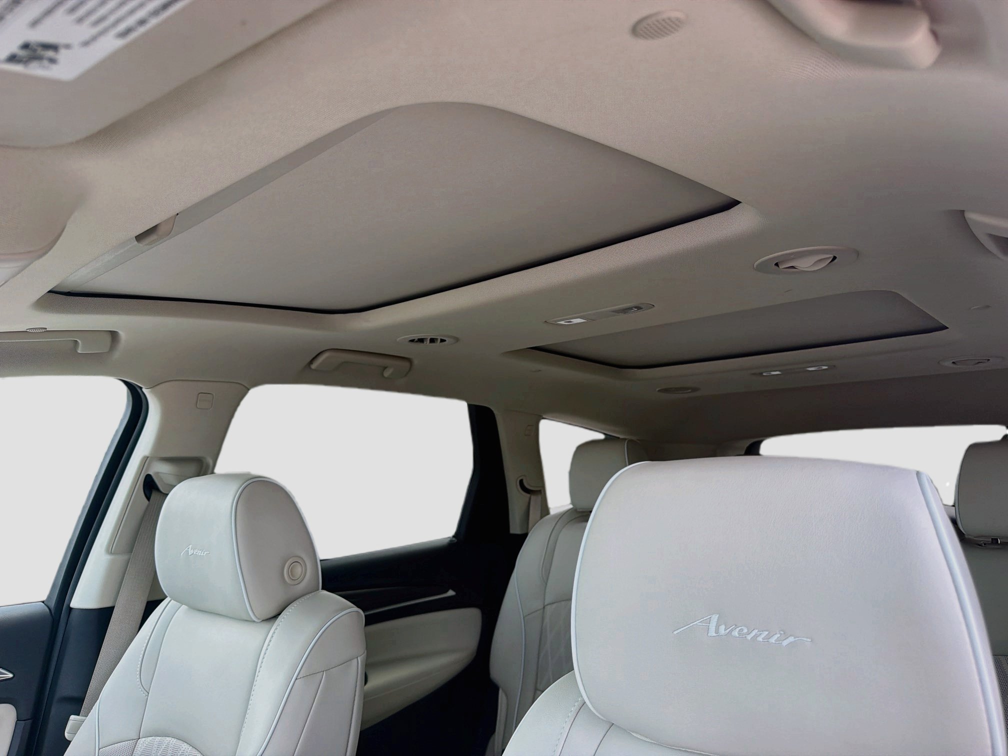 Used 2024 Buick Enclave Avenir w/ Avenir Technology Package FWD image 29