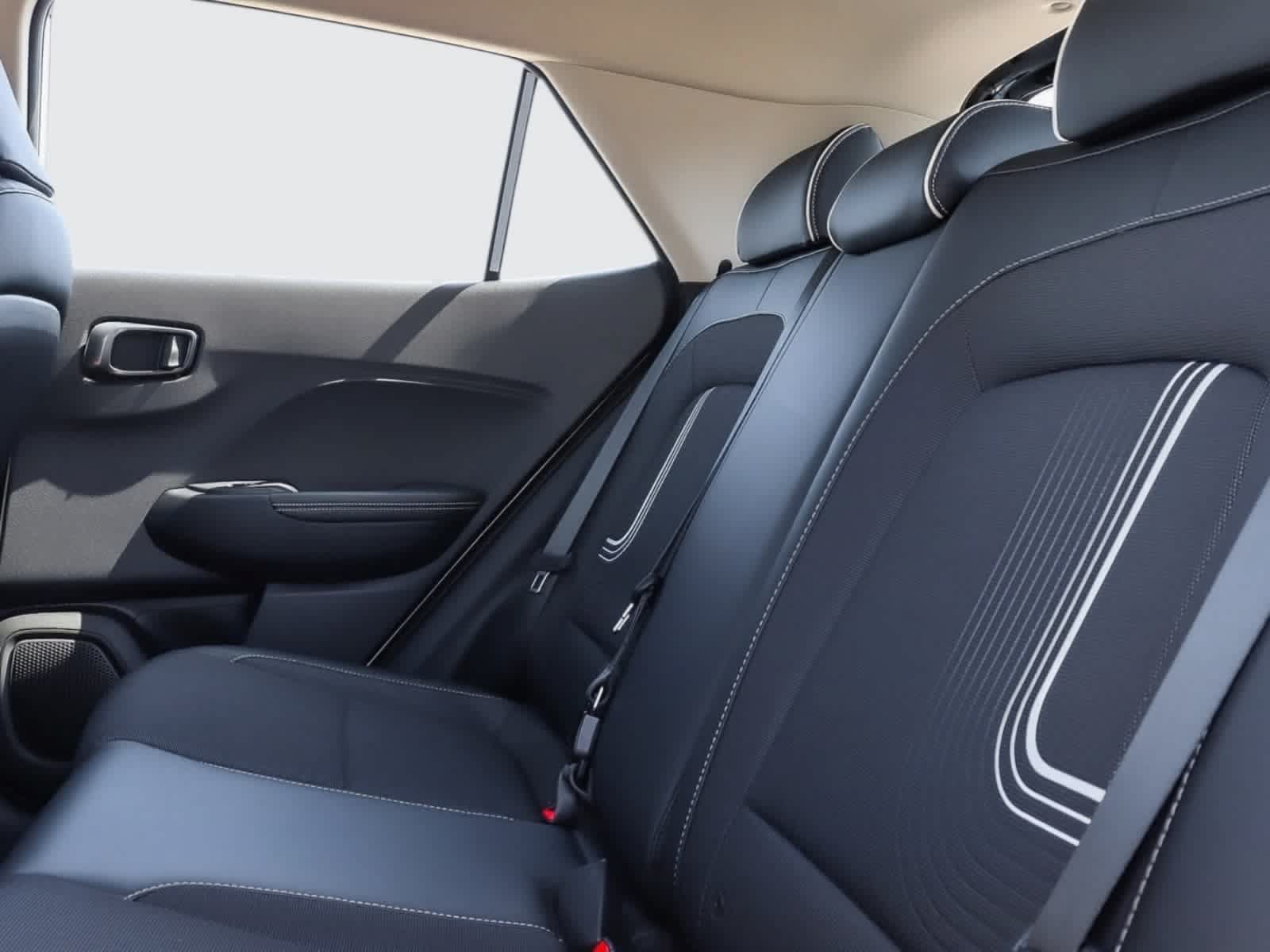 Used 2026 Hyundai Venue SEL FWD image 25
