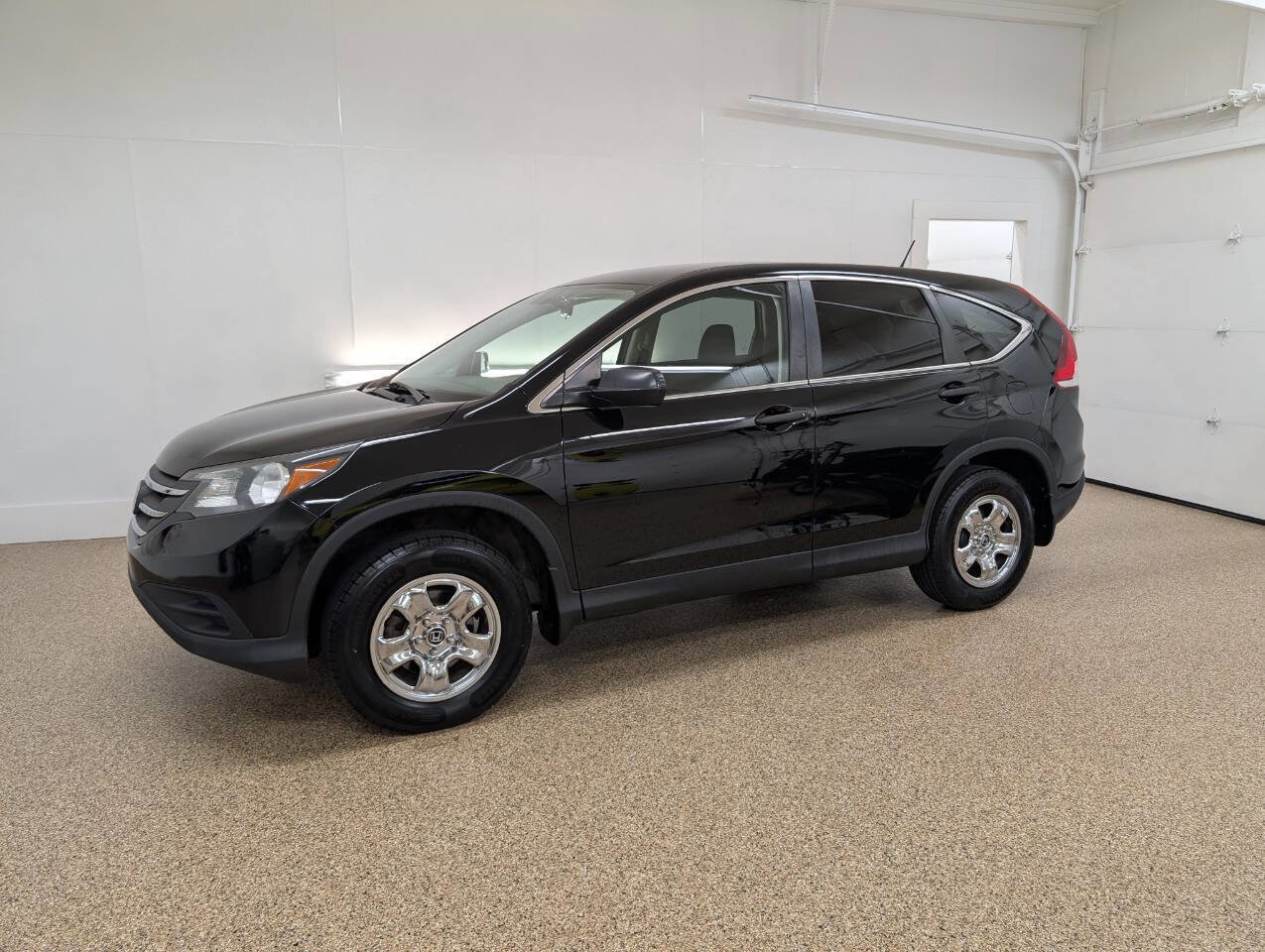 Used 2014 Honda CR-V LX image 1