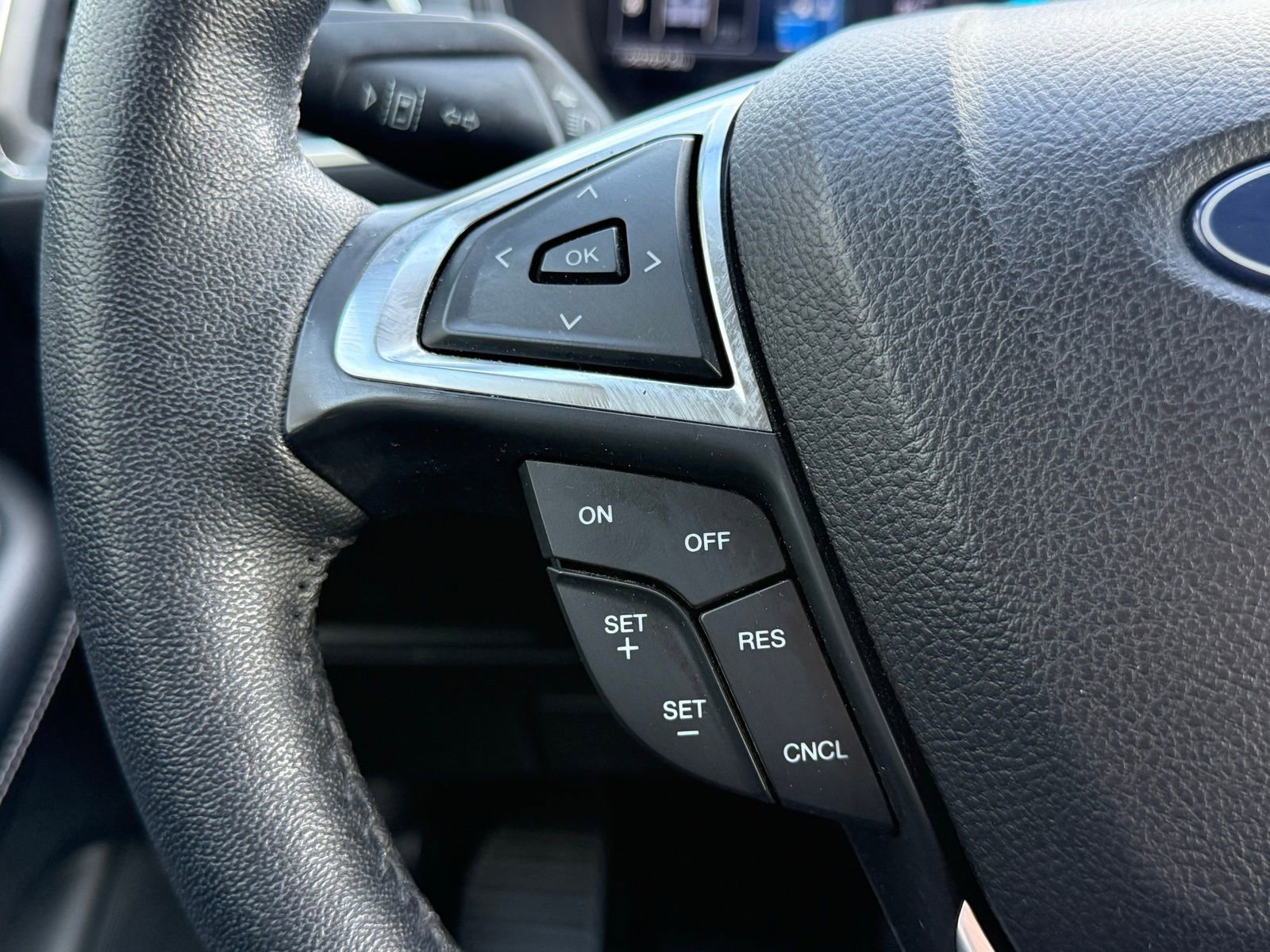 Used 2022 Ford Edge Titanium image 20