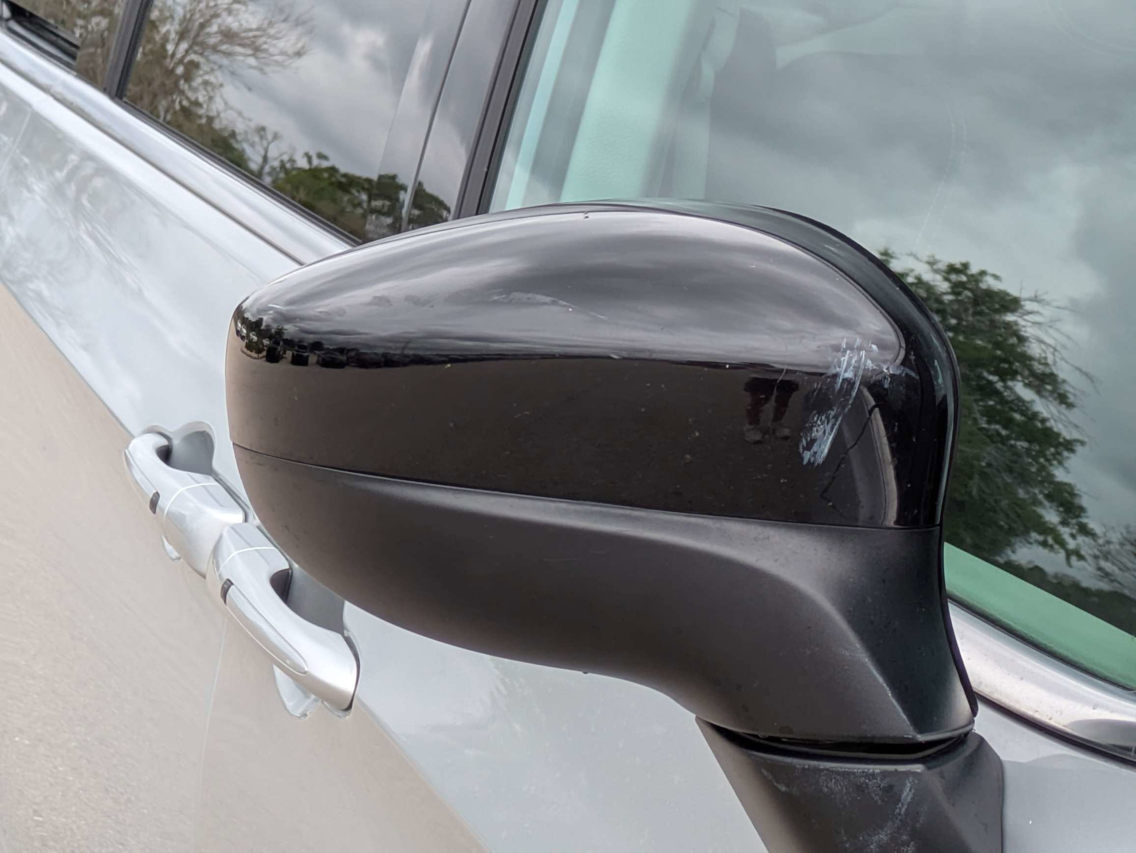 Used 2024 Chrysler Voyager LX FWD image 12