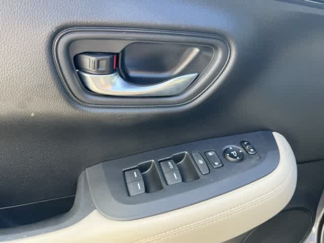 Used 2023 Honda HR-V LX image 14